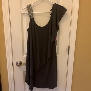 NWT Betsy & Adam Size 8 Gray One Ruffle Shoulder Dress